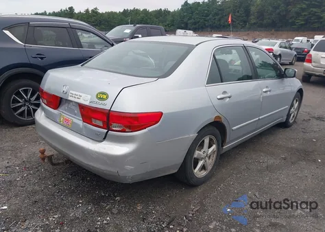 2005 Honda Accord 2.4 Ex from USA, damaged, VIN 1HGCM56795A044651